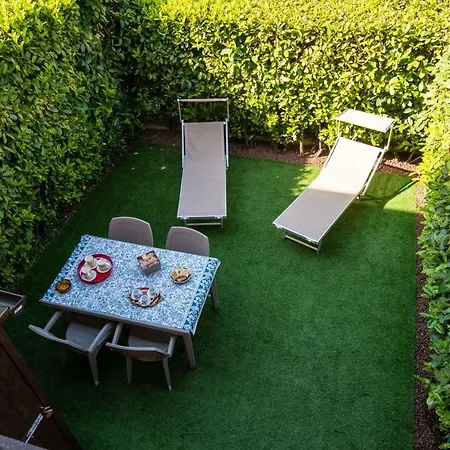 Holiday home Lullaby Con Piscina E Patio